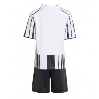 Maglie da calcio Juventus Prima Maglia Bambino 2025-26 Manica Corta (+ Pantaloni corti)